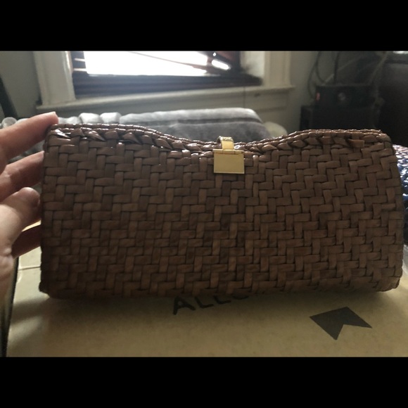 Pair of basket weave clutches metal clasps. MINT! - Picture 6 of 8